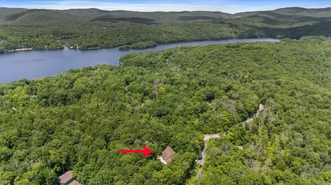 2 Highwood Way Grantham NH 03753