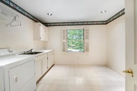 2 Highwood Way Grantham NH 03753