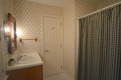 2 Highwood Way Grantham NH 03753