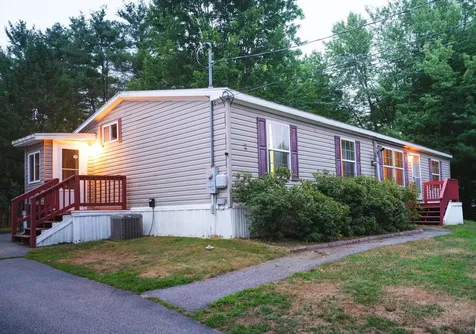 2 Twins Road Raymond NH 03077