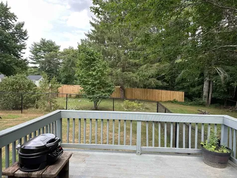 2 Twins Road Raymond NH 03077