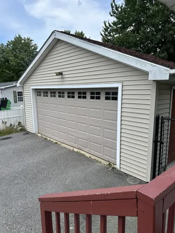2 Twins Road Raymond NH 03077