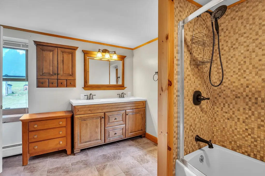 1542 Dumas Road Derby VT 05829