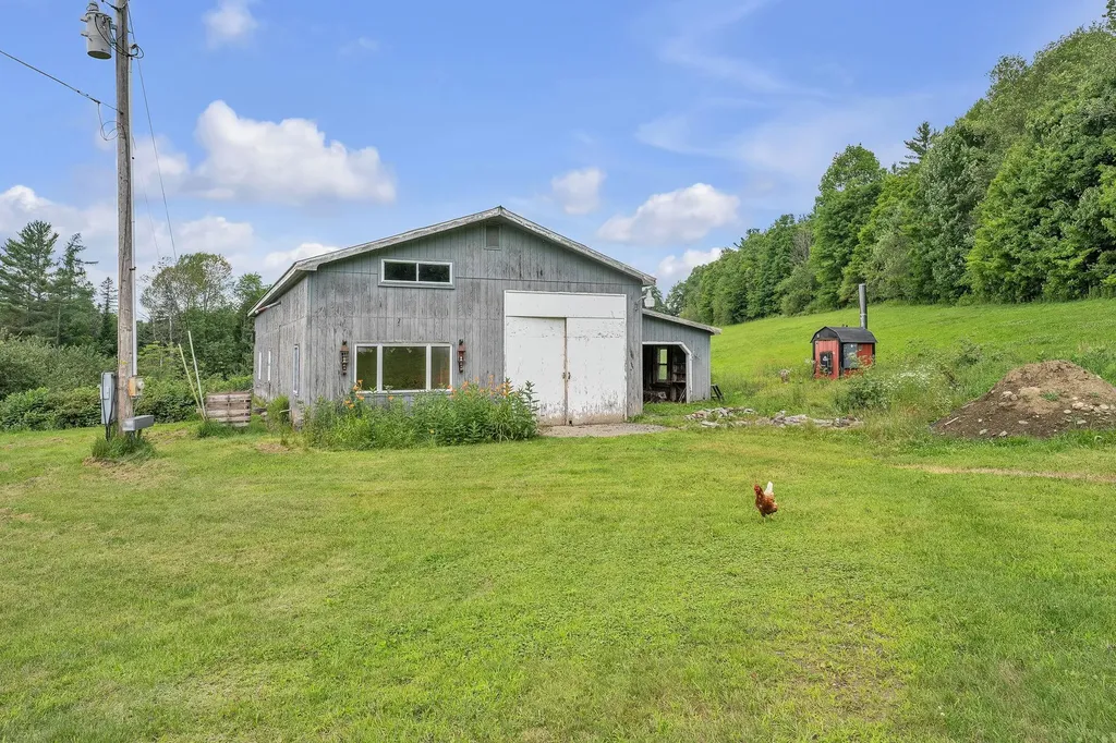 1542 Dumas Road Derby VT 05829