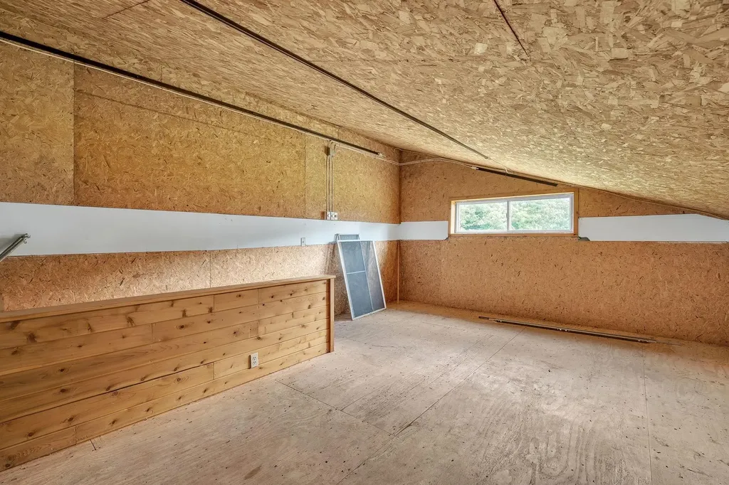 1542 Dumas Road Derby VT 05829