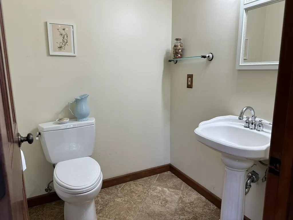 2389 Vt Route 14 Woodbury VT 05681