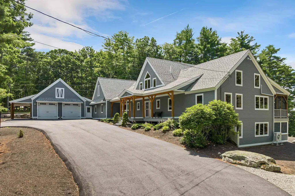 79 County Road Tuftonboro NH 03816