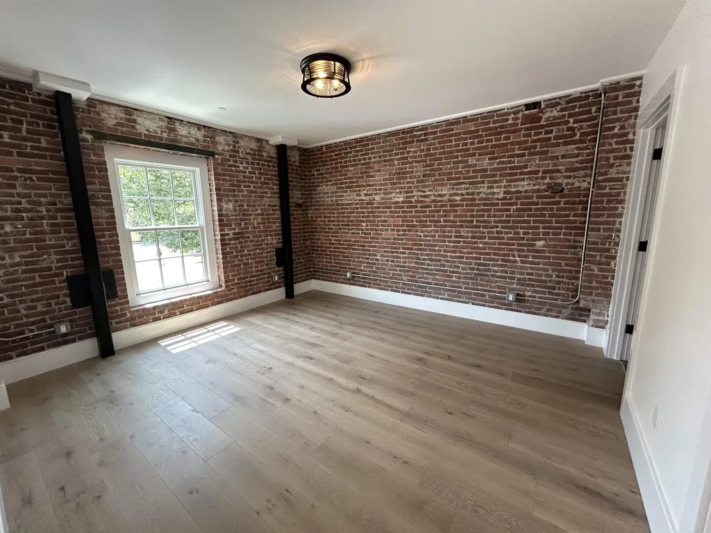 53-55 Water Street Exeter NH 03833