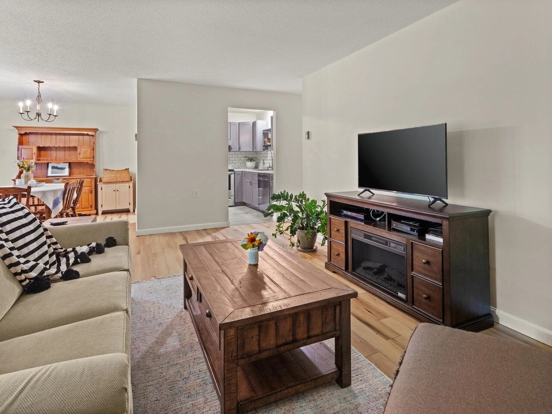 67 Hawthorne Circle South Burlington VT 05403