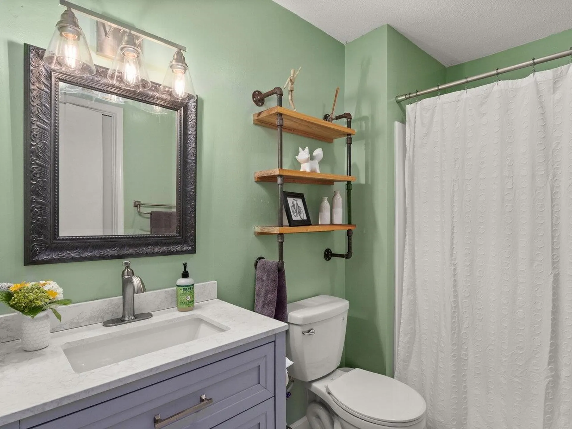 67 Hawthorne Circle South Burlington VT 05403