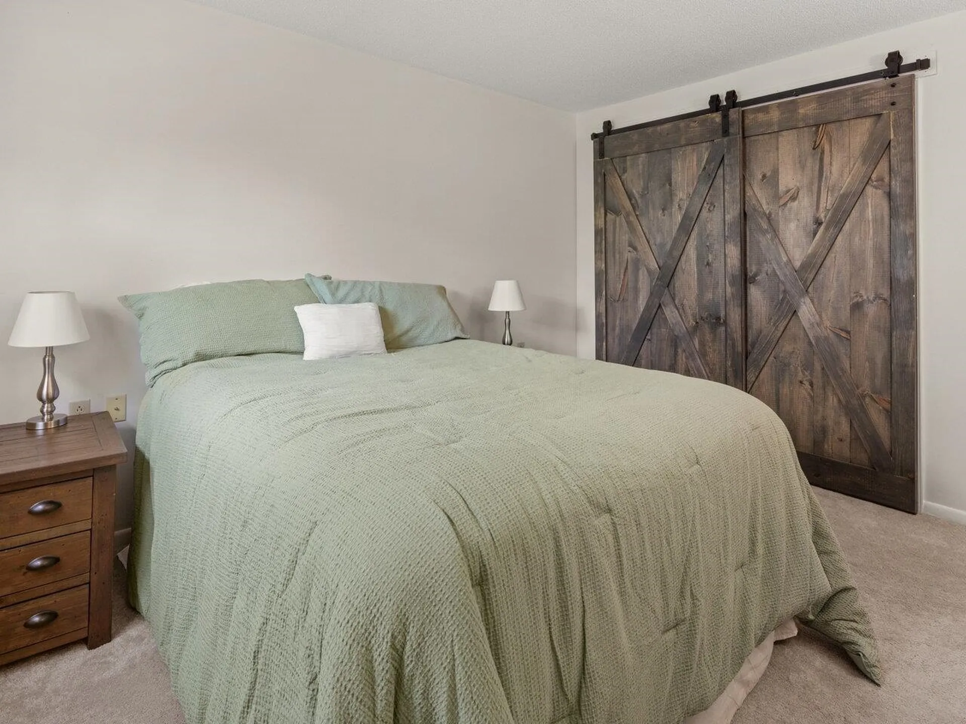 67 Hawthorne Circle South Burlington VT 05403