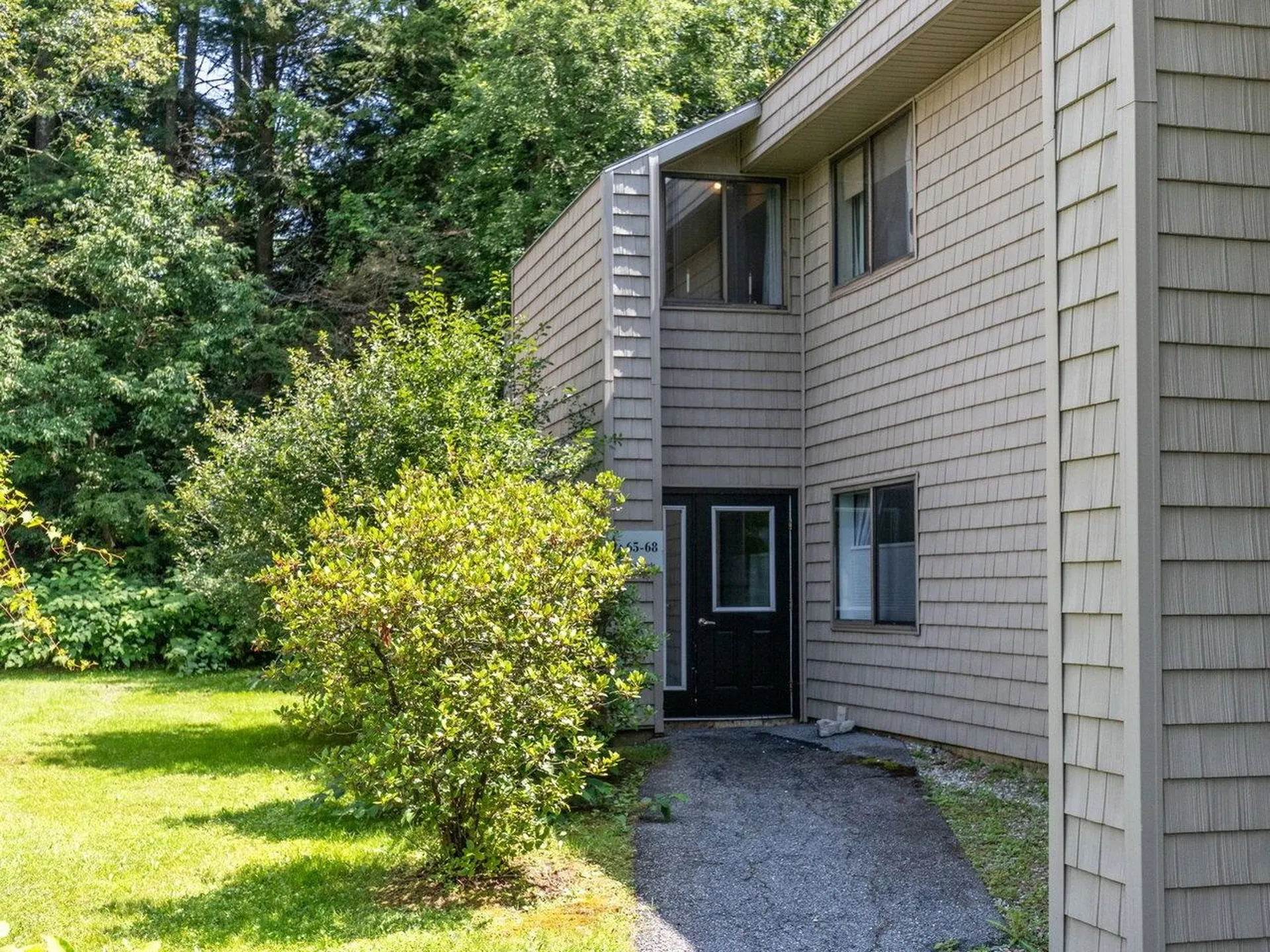 67 Hawthorne Circle South Burlington VT 05403