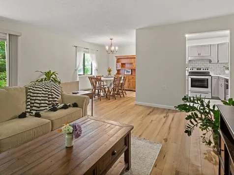 67 Hawthorne Circle South Burlington VT 05403