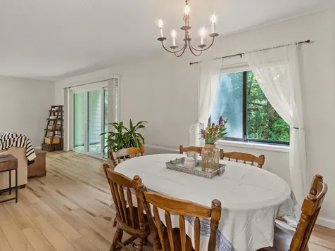 67 Hawthorne Circle South Burlington VT 05403