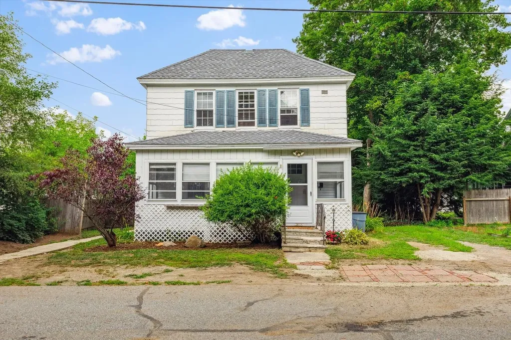 12 Gardner Street Keene NH 03431