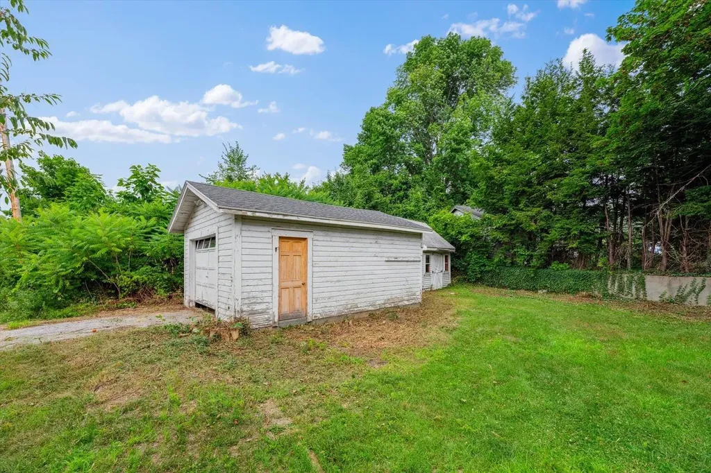 12 Gardner Street Keene NH 03431