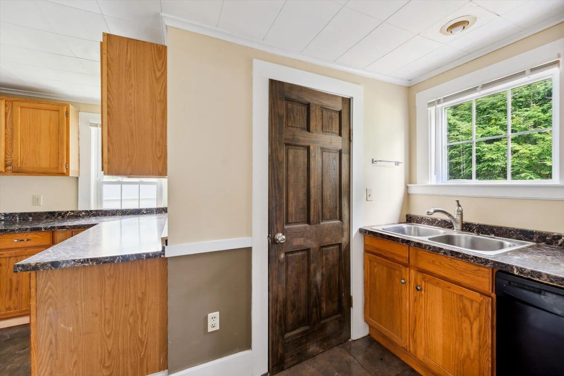 12 Gardner Street Keene NH 03431