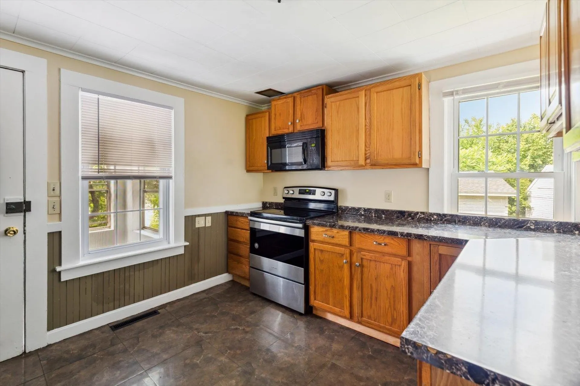 12 Gardner Street Keene NH 03431
