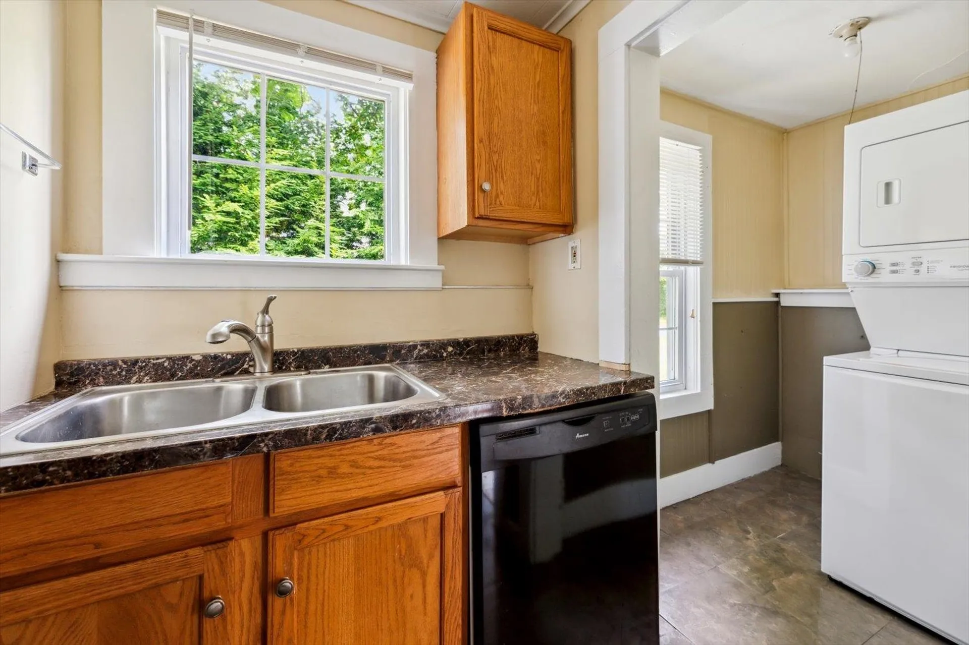 12 Gardner Street Keene NH 03431