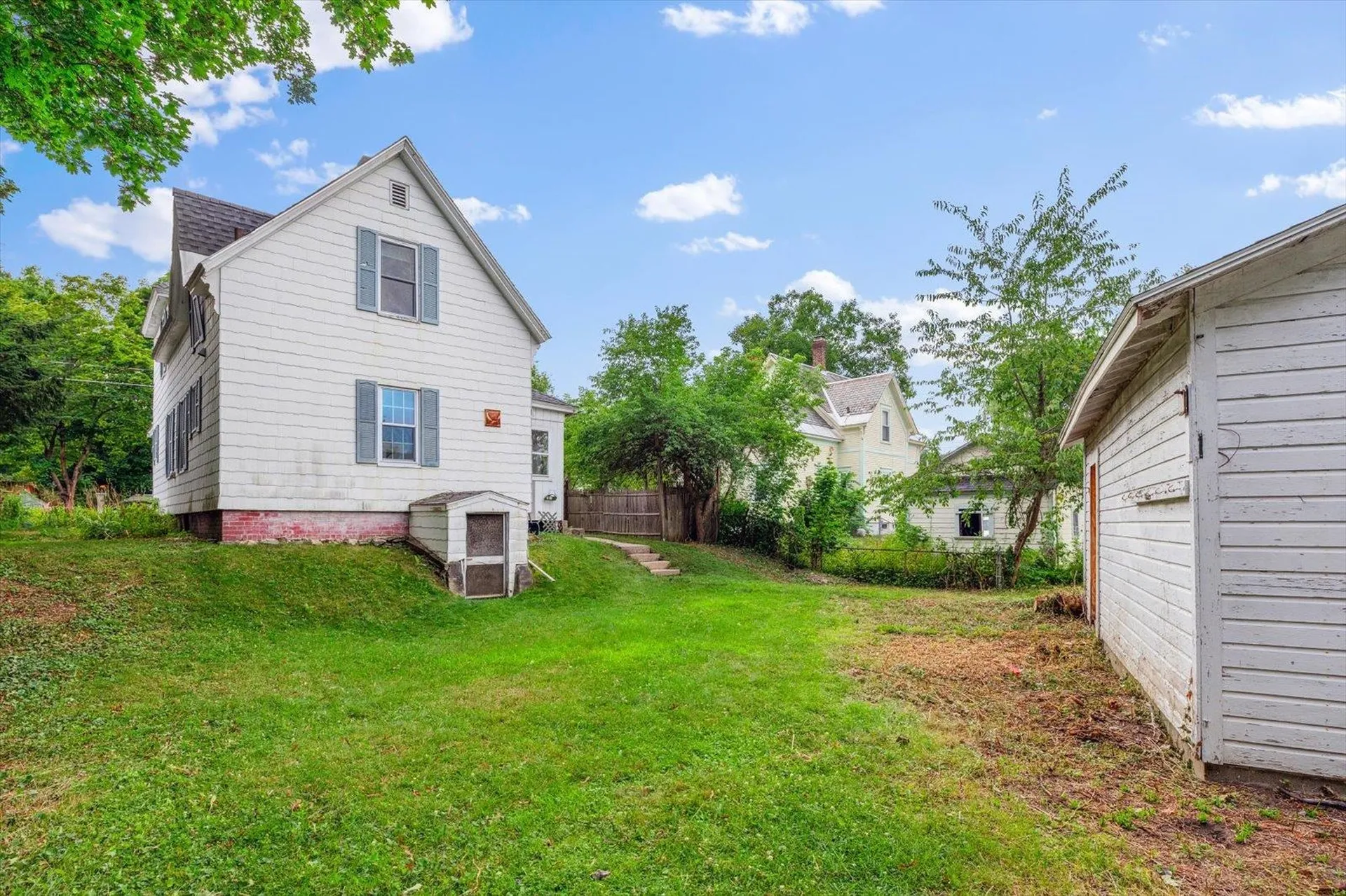 12 Gardner Street Keene NH 03431