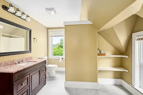 12 Gardner Street Keene NH 03431