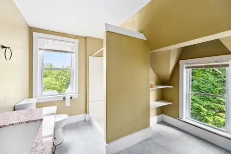 12 Gardner Street Keene NH 03431