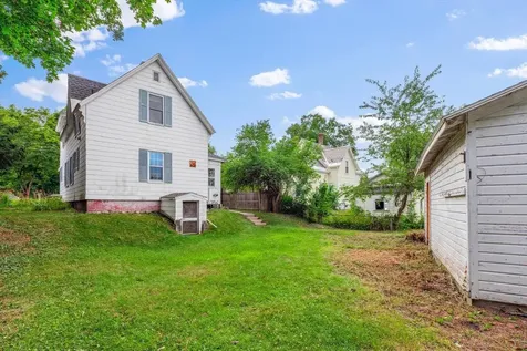 12 Gardner Street Keene NH 03431