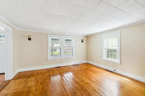 12 Gardner Street Keene NH 03431