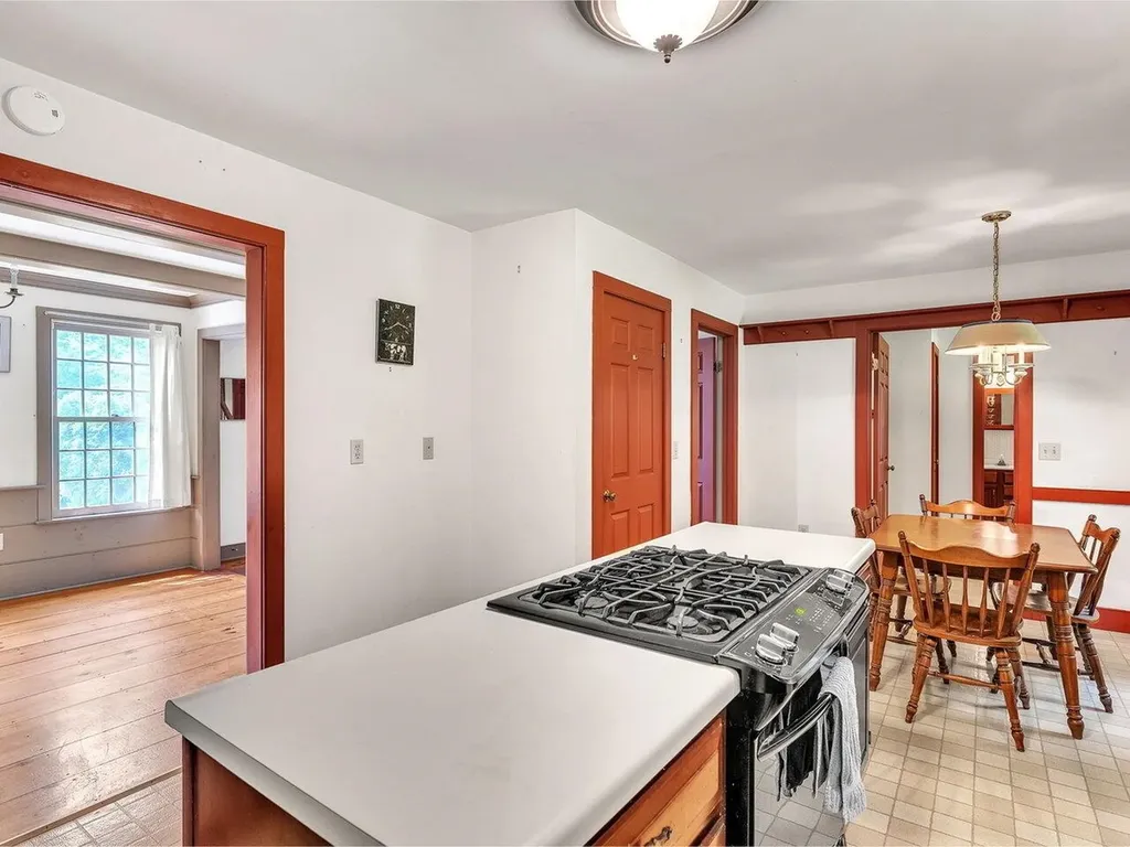 689 Vt Route 30s Poultney VT 05764