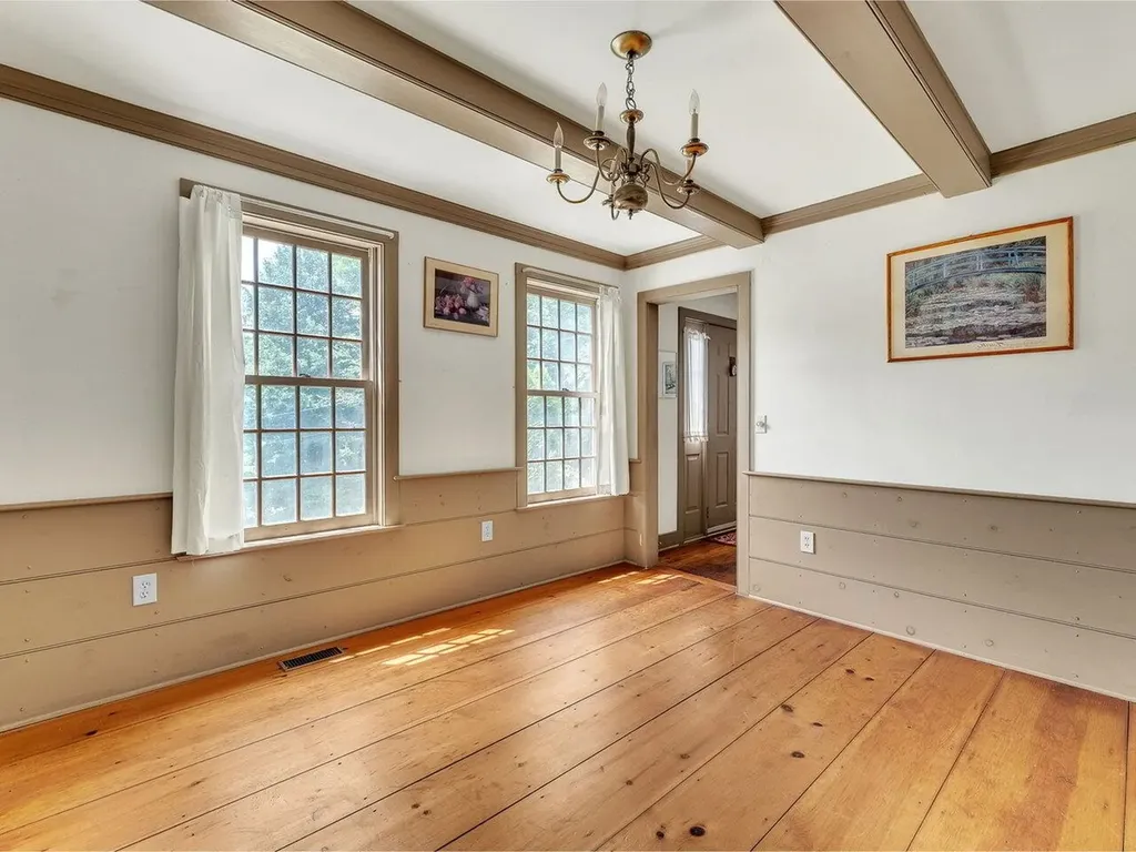 689 Vt Route 30s Poultney VT 05764