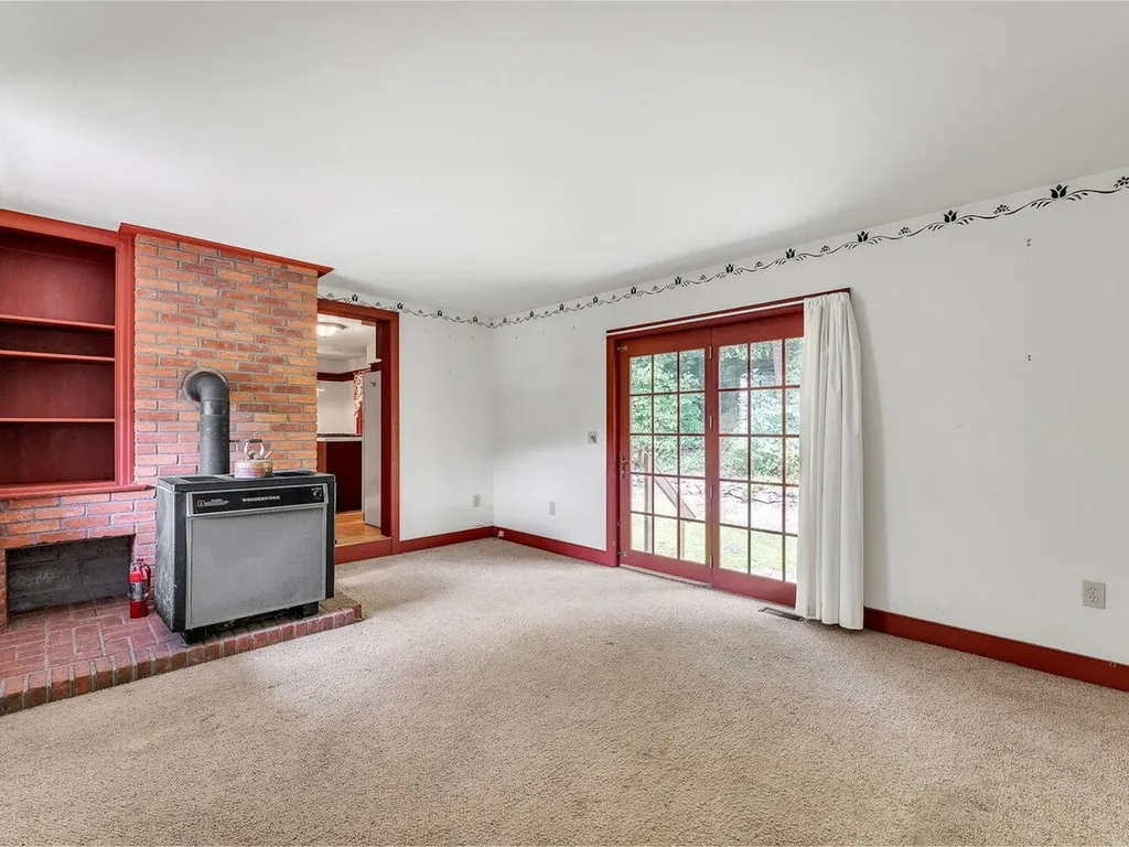 689 Vt Route 30s Poultney VT 05764