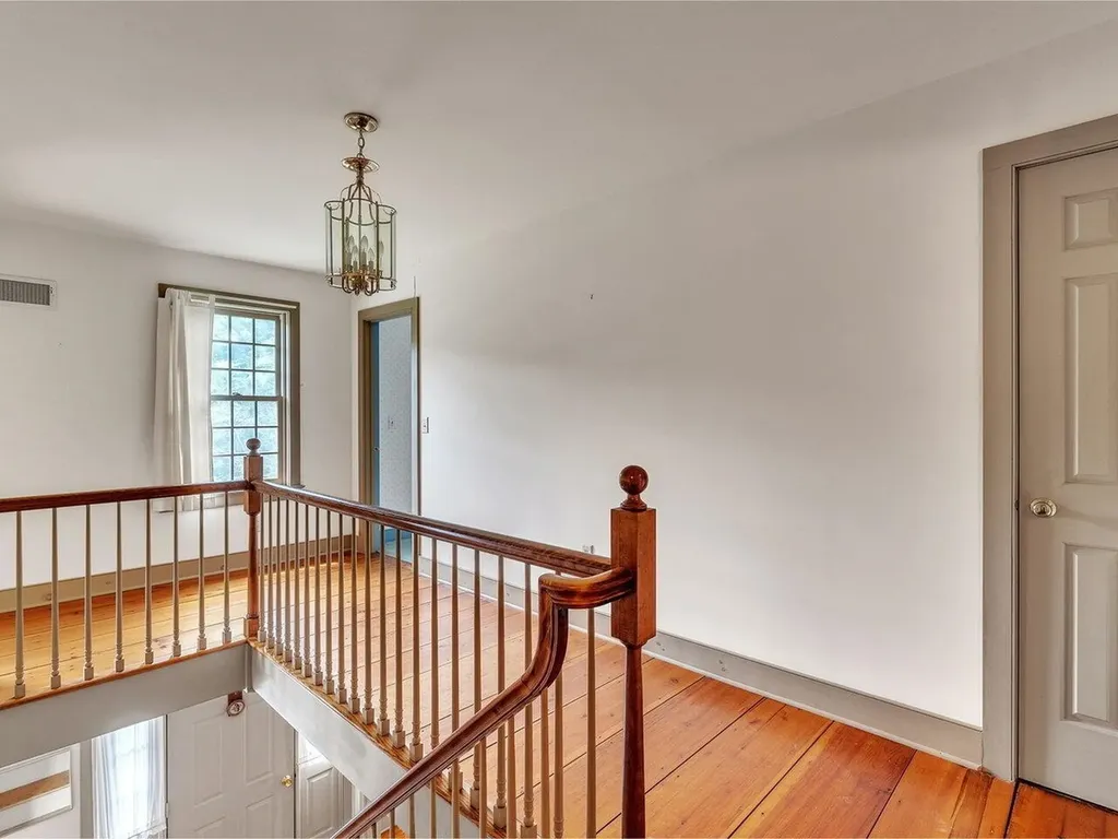 689 Vt Route 30s Poultney VT 05764