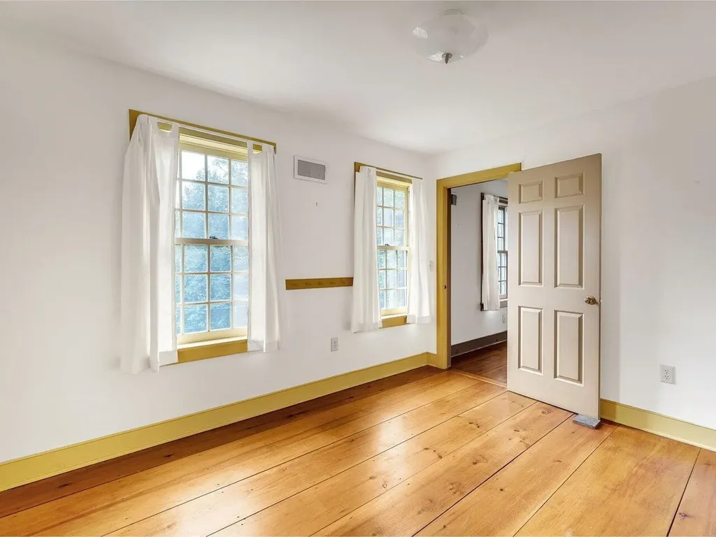 689 Vt Route 30s Poultney VT 05764