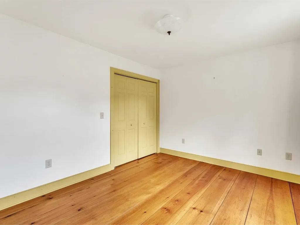 689 Vt Route 30s Poultney VT 05764