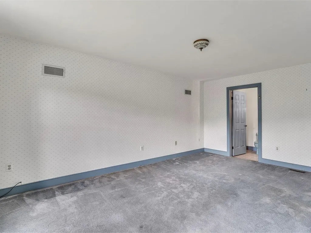 689 Vt Route 30s Poultney VT 05764