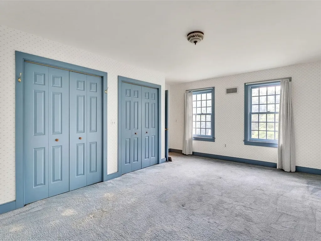 689 Vt Route 30s Poultney VT 05764