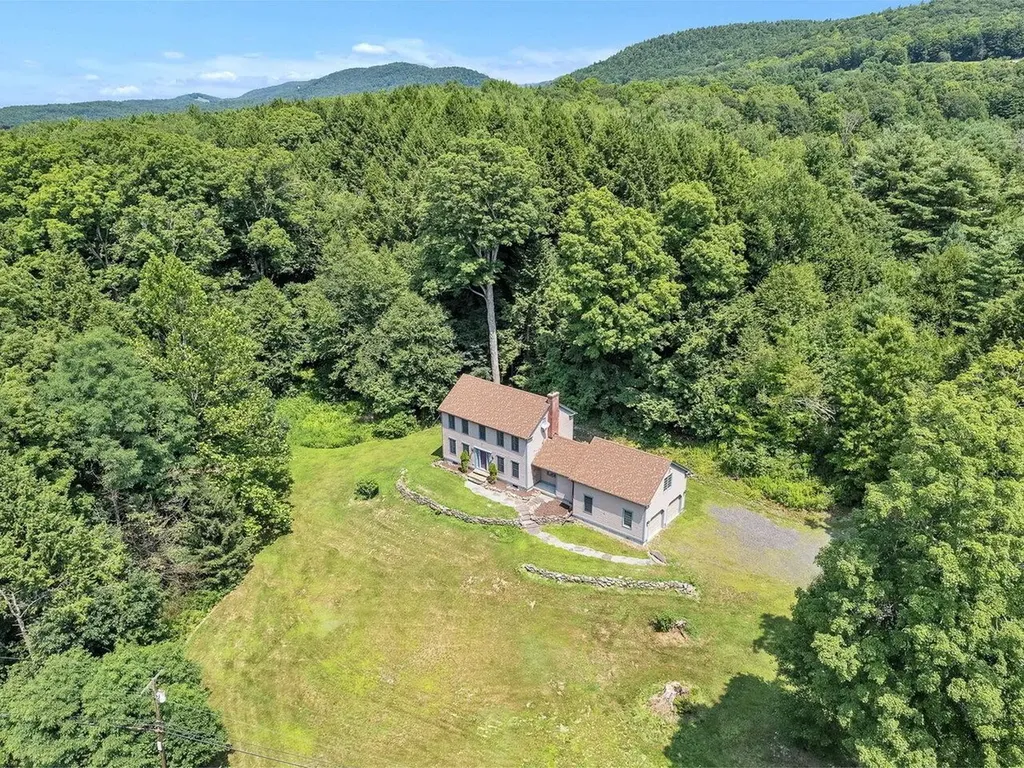 689 Vt Route 30s Poultney VT 05764