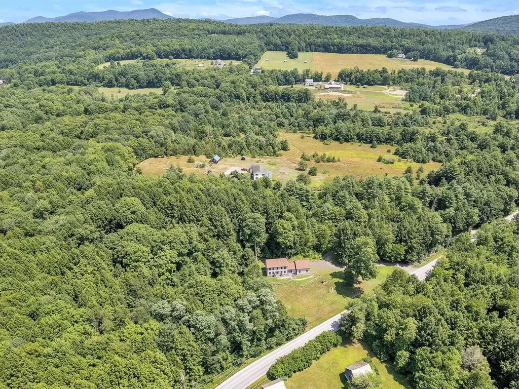 689 Vt Route 30s Poultney VT 05764