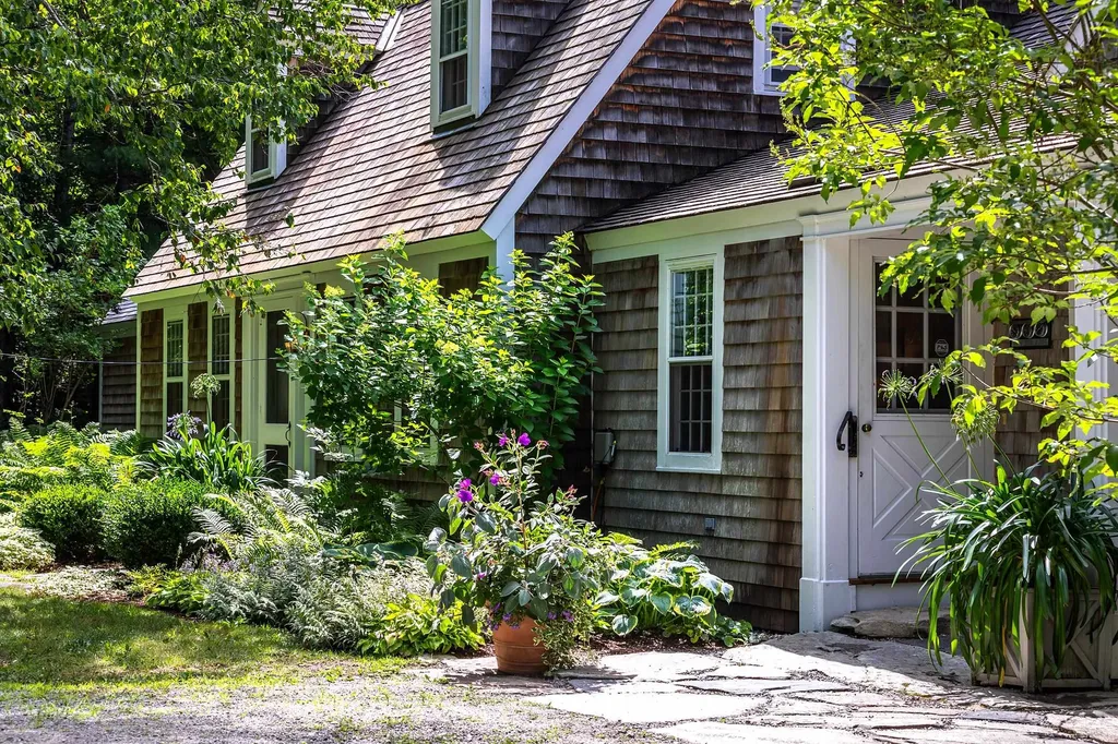 46 Uphill Road Landgrove VT 05148