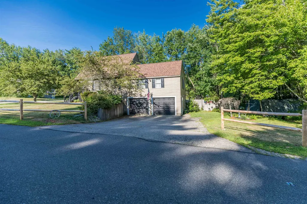 2 Ledgeview Drive Rochester NH 03839