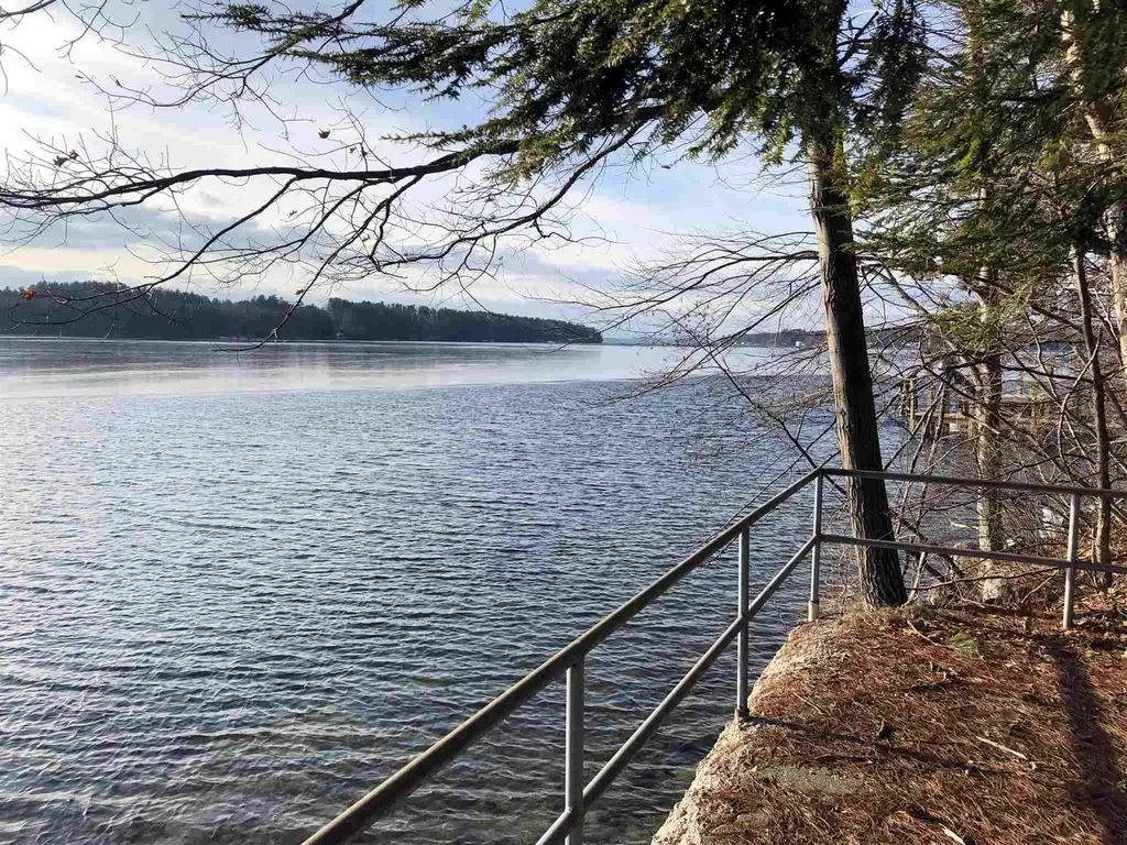 6 Gateway Road Wolfeboro NH 03894