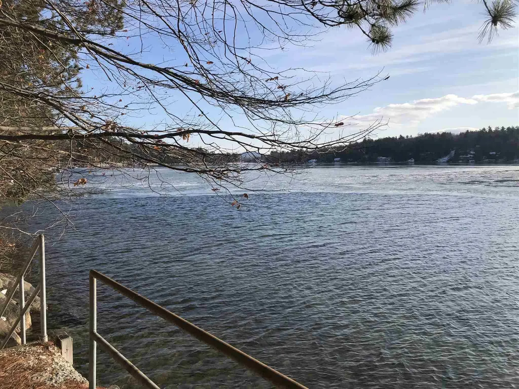 6 Gateway Road Wolfeboro NH 03894