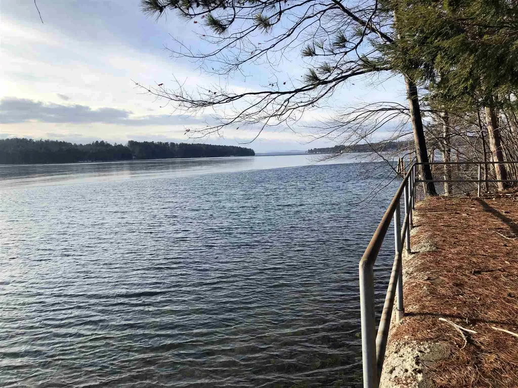 6 Gateway Road Wolfeboro NH 03894