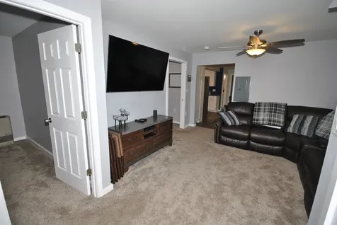 8 Cross Street Lincoln NH 03251