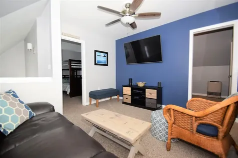 8 Cross Street Lincoln NH 03251