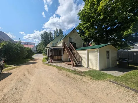 8 Cross Street Lincoln NH 03251