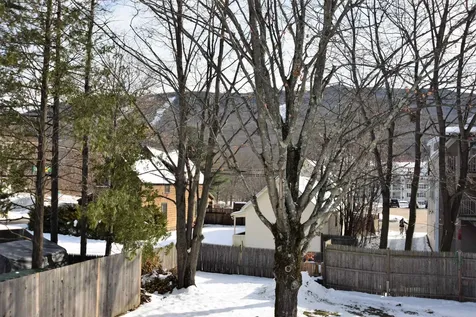 8 Cross Street Lincoln NH 03251