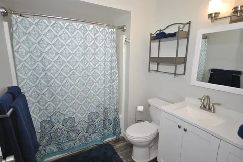 8 Cross Street Lincoln NH 03251