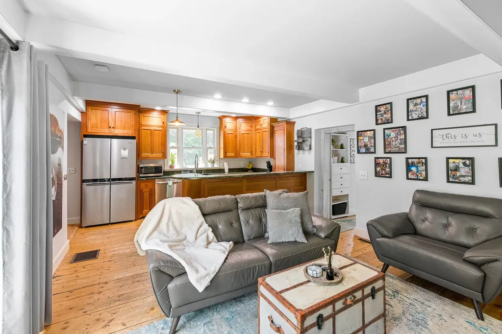 202 Village Road Wilmot NH 03287