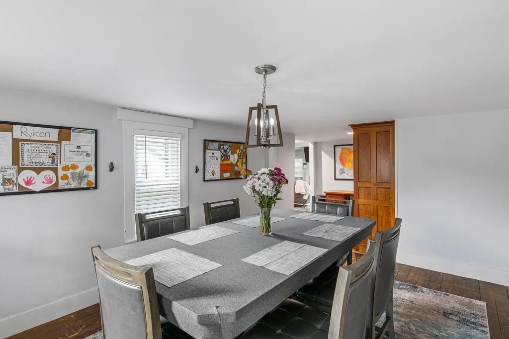 202 Village Road Wilmot NH 03287